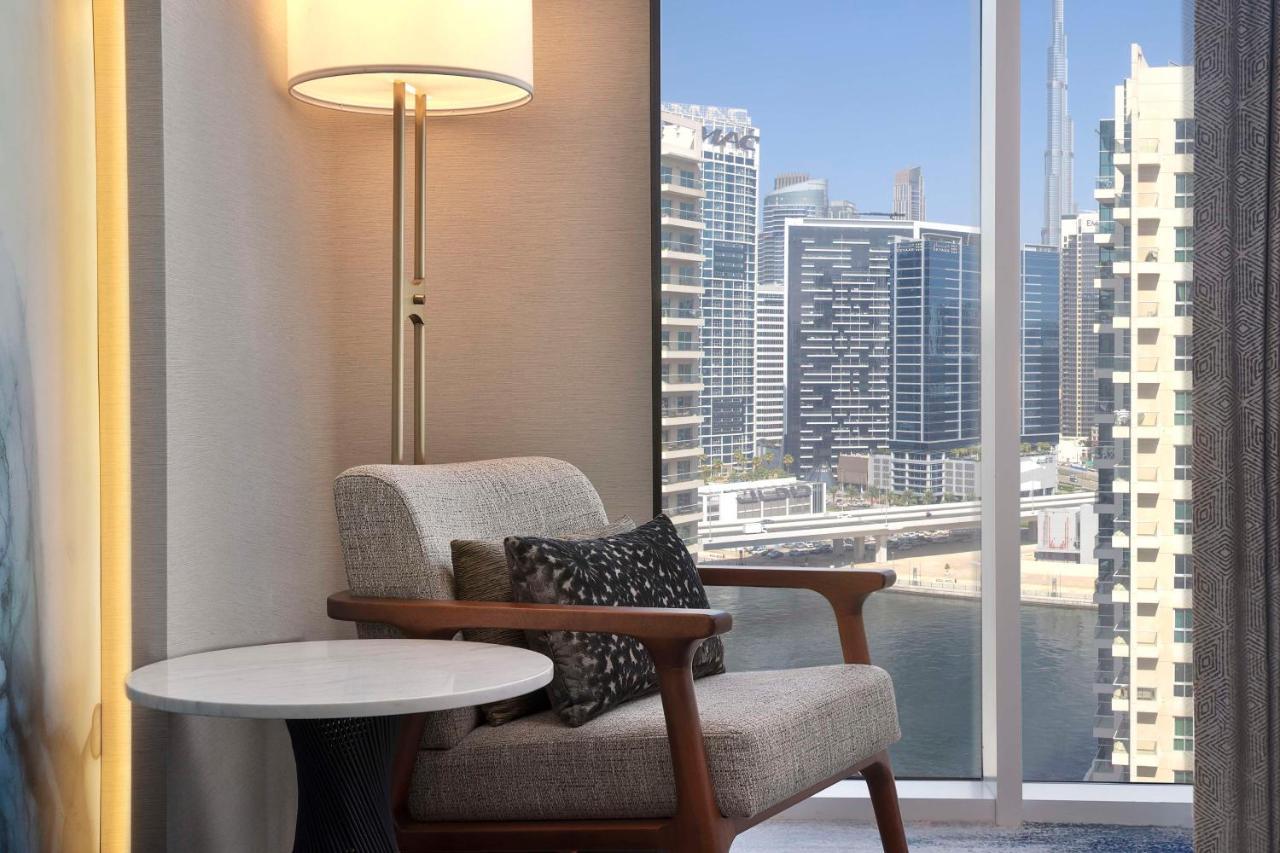 Hotel Embassy By Hilton Business Bay 5*