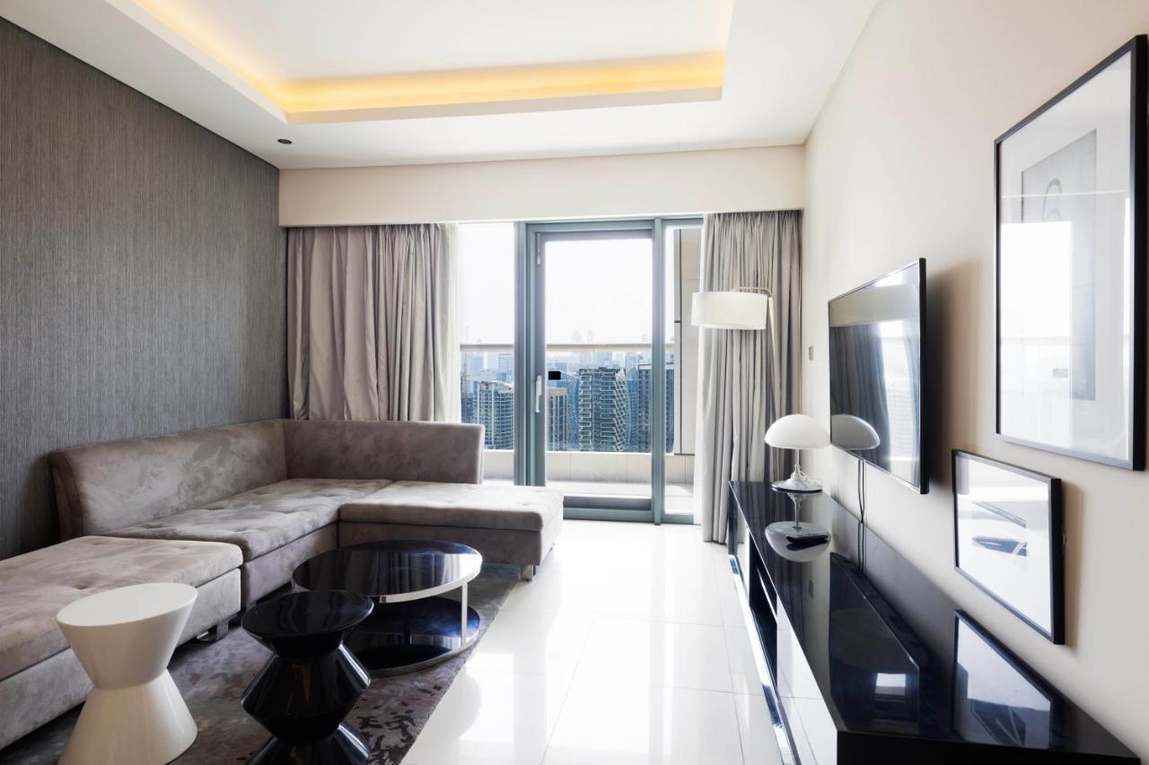 Apartment Paramount Towers - Elegant