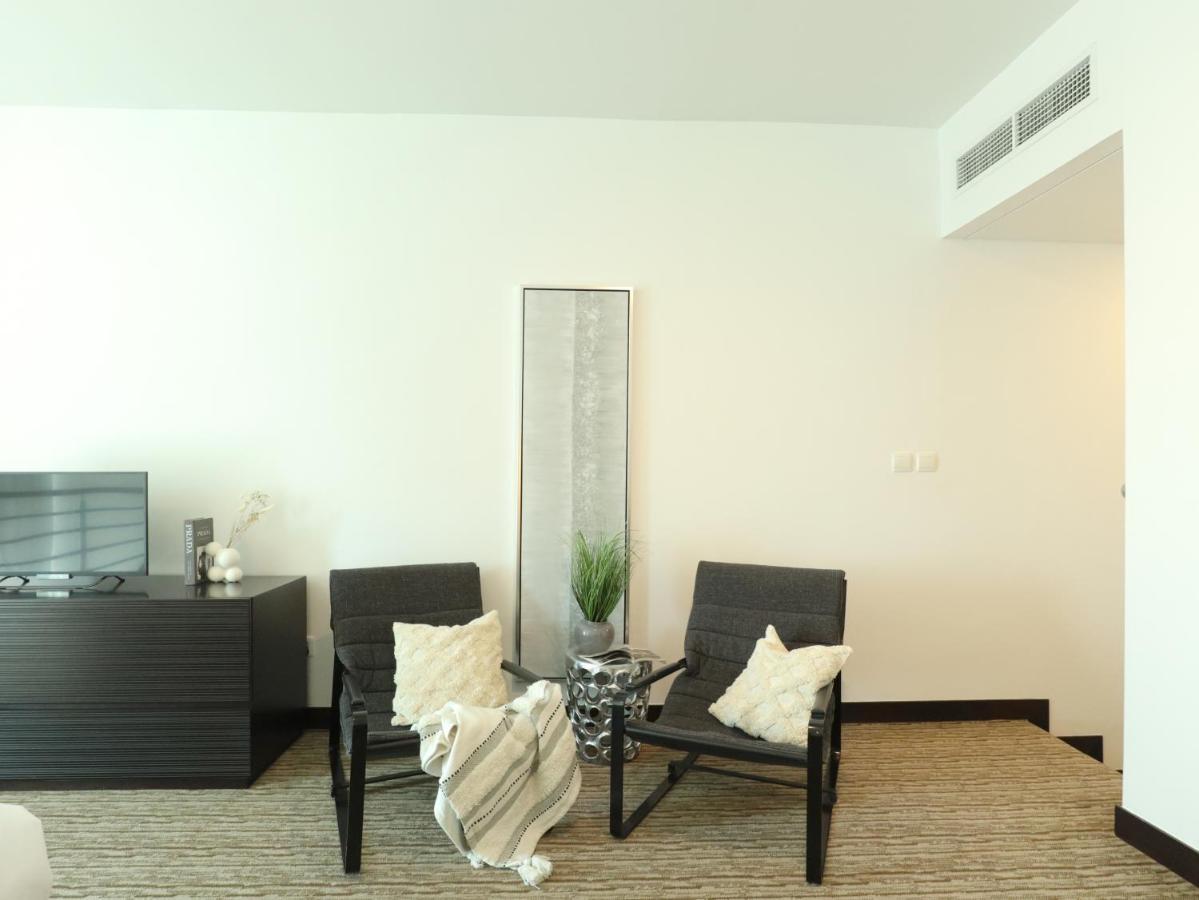 Apartment Higuests - Duplex Haven In Laguna Tower With Views Dubai