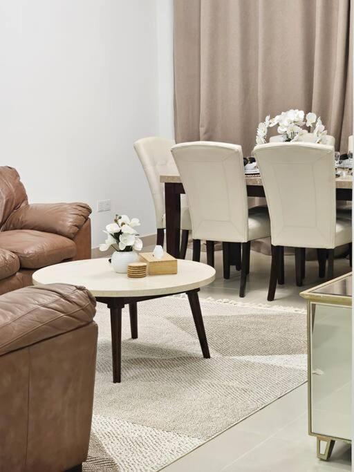 Luxury Downtown With Burj Khalifa View Apartment Dubai