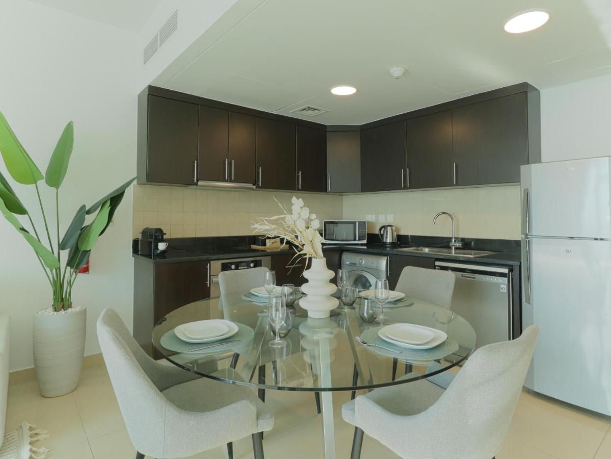 Higuests - Duplex Haven In Laguna Tower With Views *