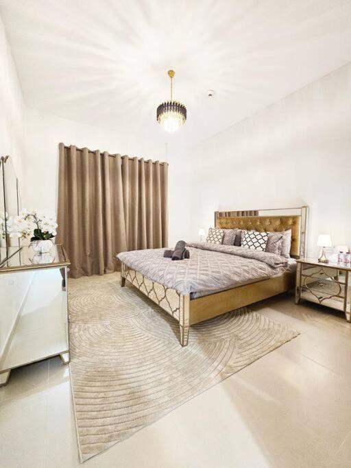 Luxury Downtown With Burj Khalifa View