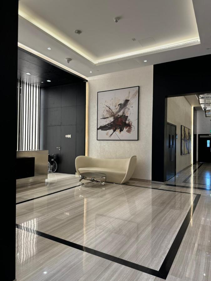 Beautiful Studio In Damac Hills Apartment Dubai