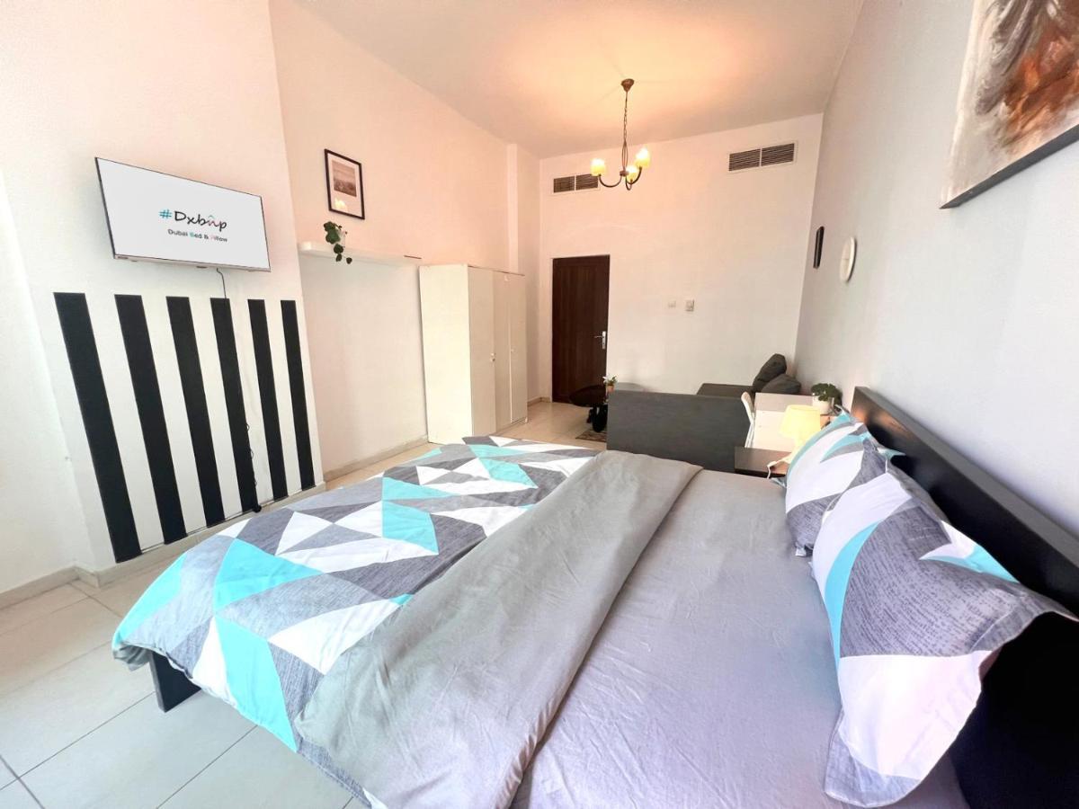 Huge In Al Barsha 1 Near Mashreq Metro Homestay *