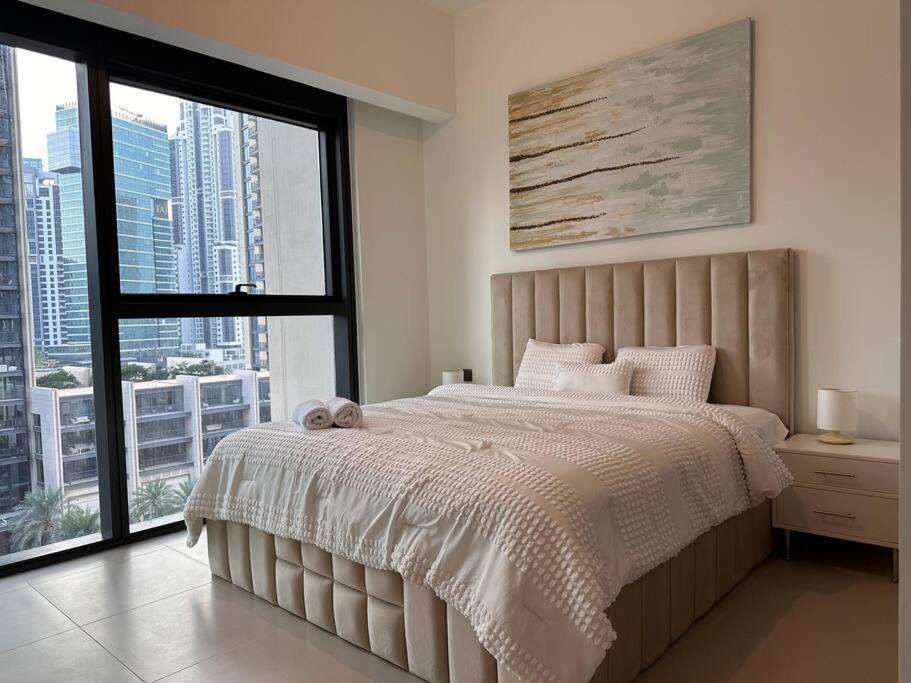 Apartment Burj Khalifa View - Modern 1bdr *