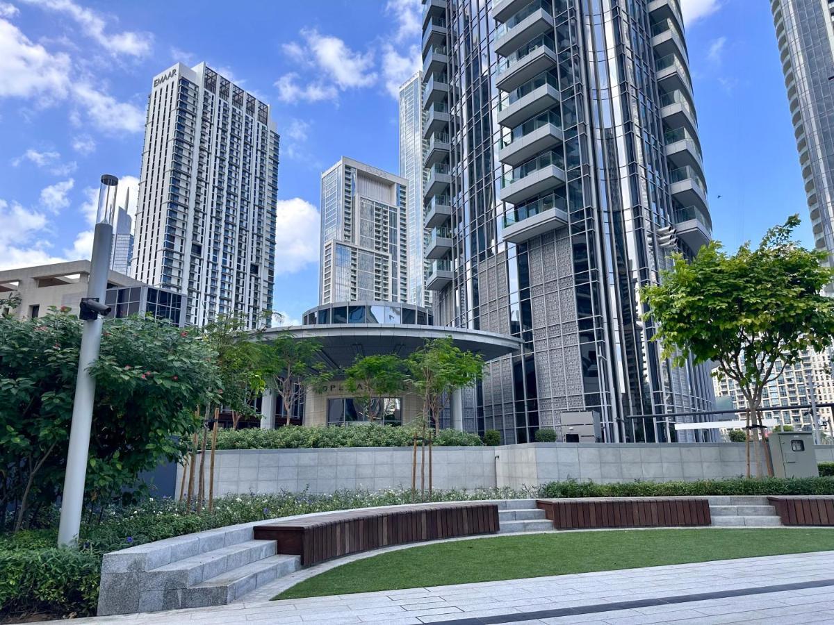 Burj Khalifa View - Modern 1bdr Apartment