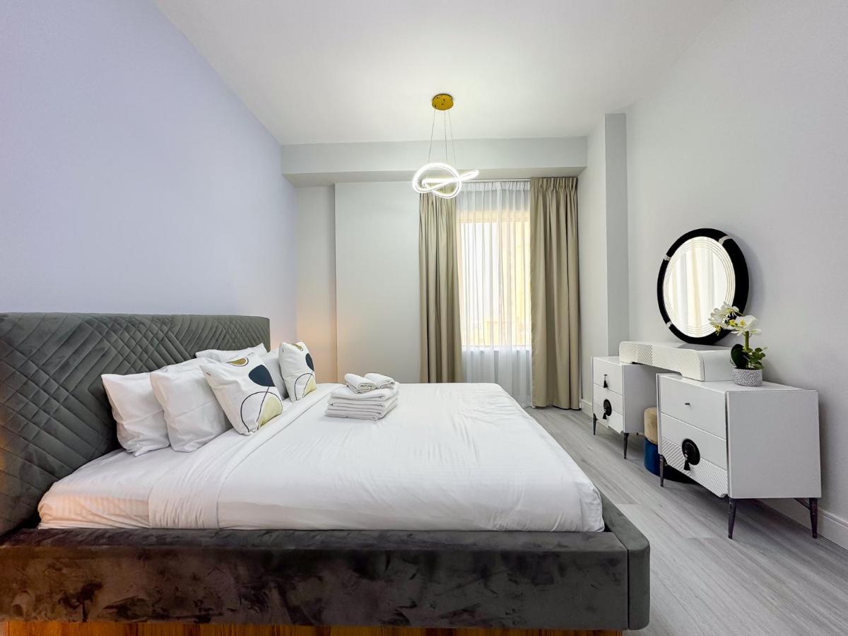 Spacious 2br In Jbr 5min Walk To The Beach Apartment *