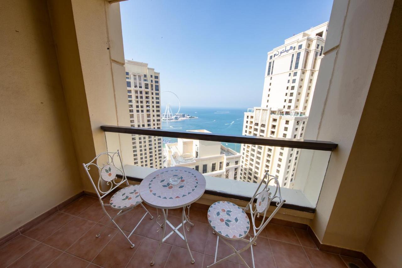 Apartment Spacious 2br In Jbr 5min Walk To The Beach