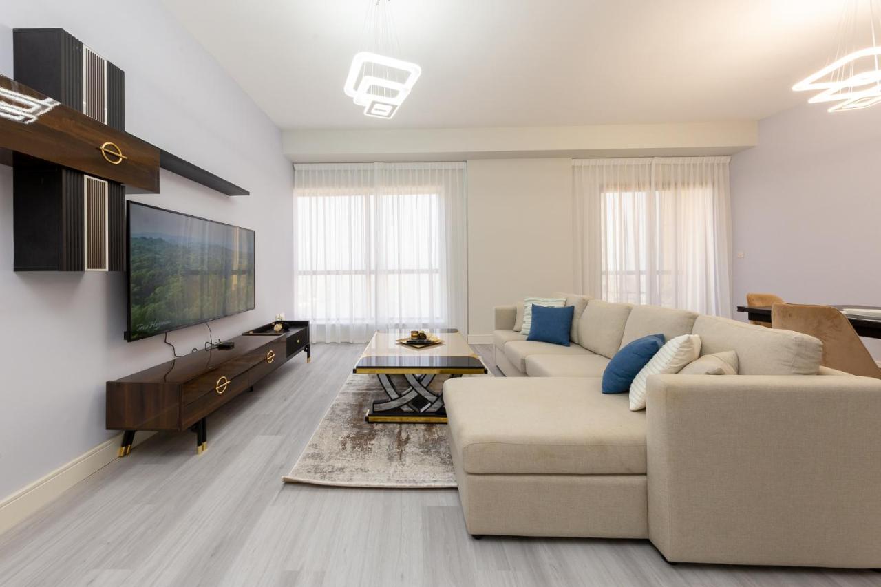 Apartment Spacious 2br In Jbr 5min Walk To The Beach