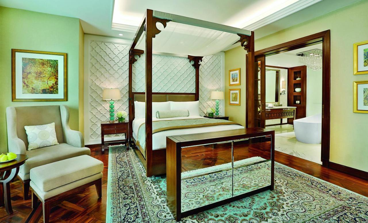 Resort The Ritz-carlton, 5*