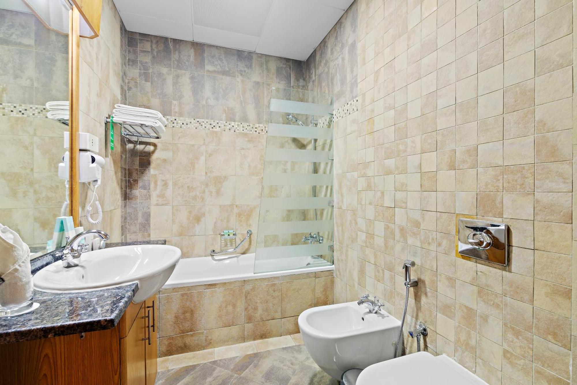 Al Khoory Al Barsha Aparthotel 3*
