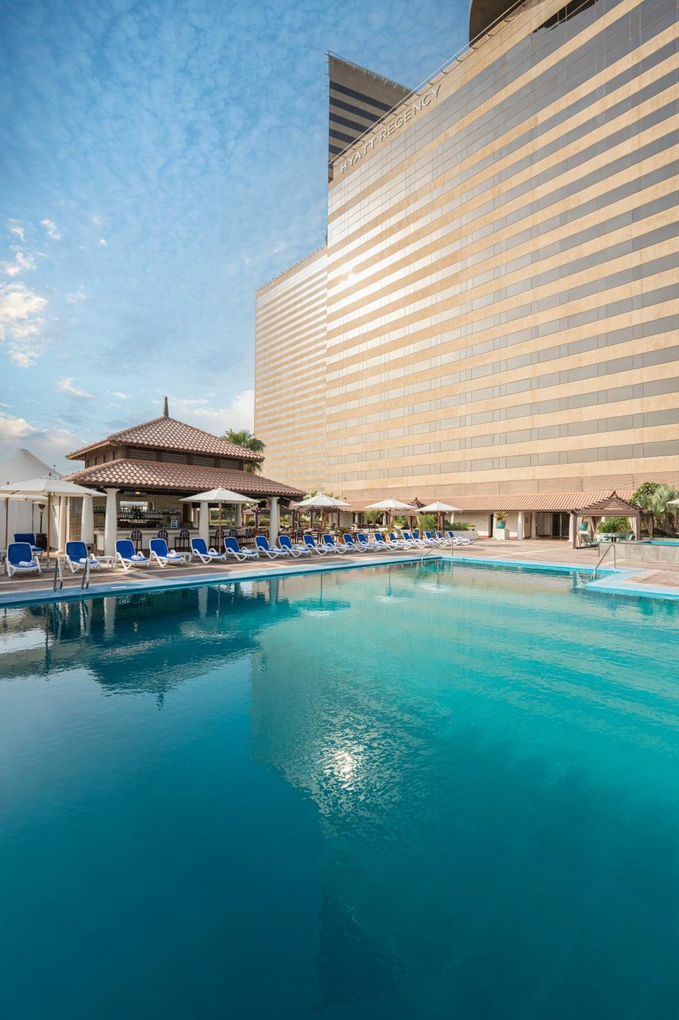 Hyatt Regency Galleria 4* Dubai