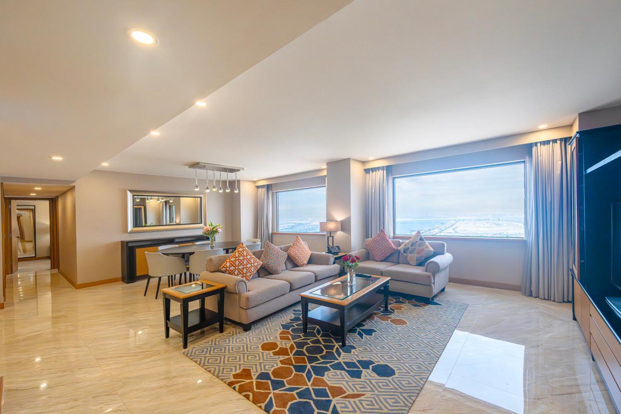Hyatt Regency Galleria 4* Dubai