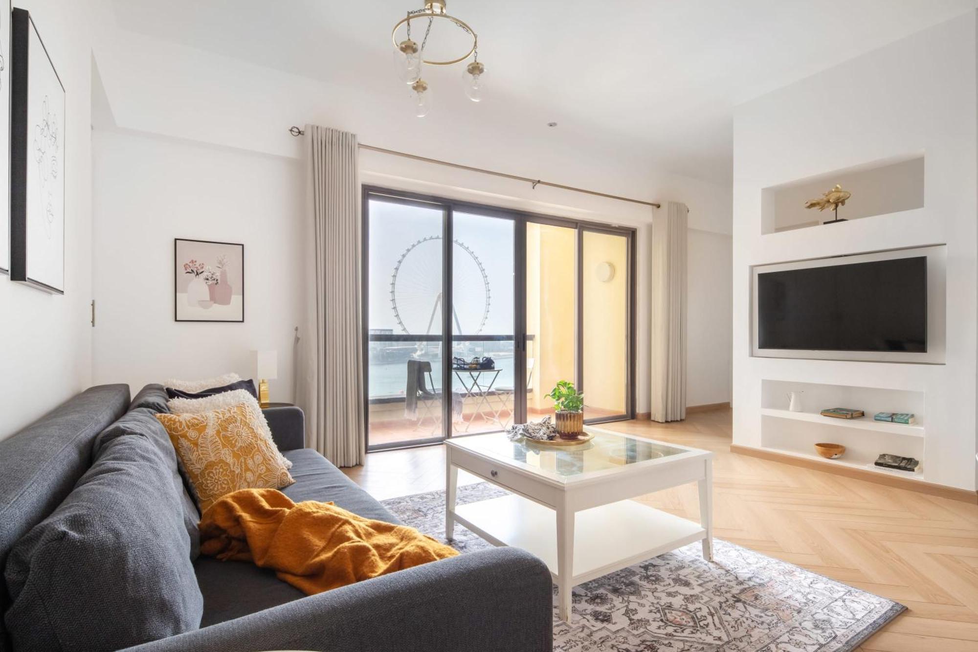 Frank Porter - Rimal 4 Apartment