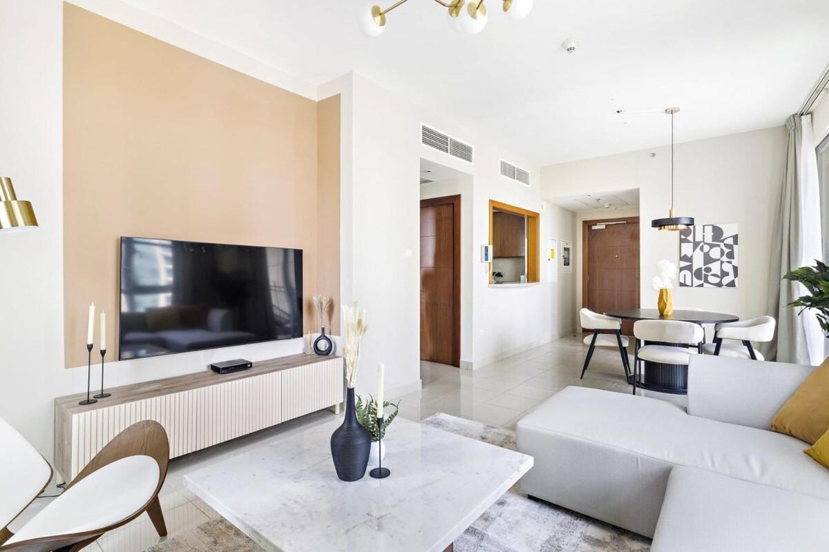 Apartment Silkhaus Burj Khalifa Walking Distance 1bdr In Downtown Dubai