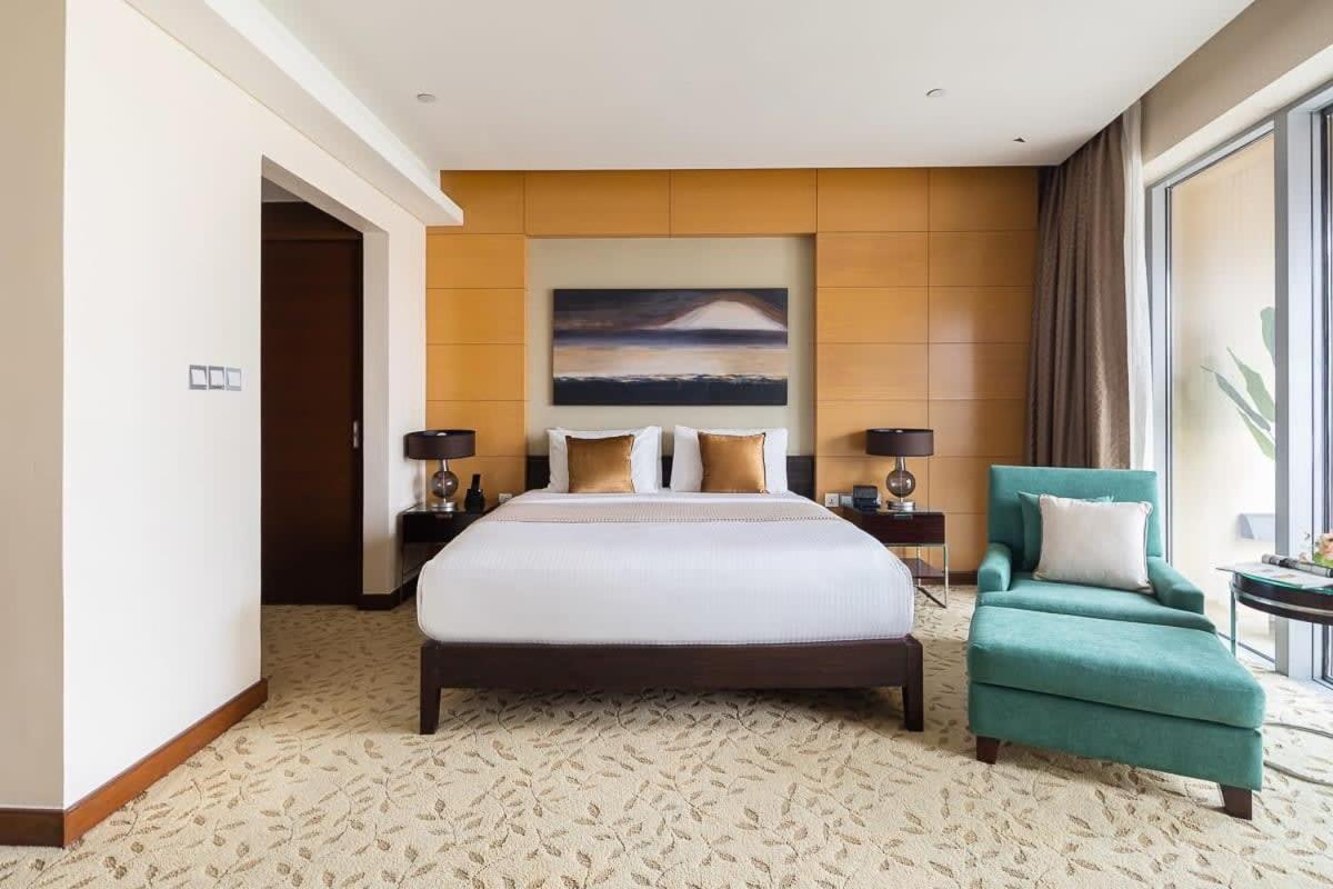 Frank Porter - Emaar Residences Fashion Avenue Dubai