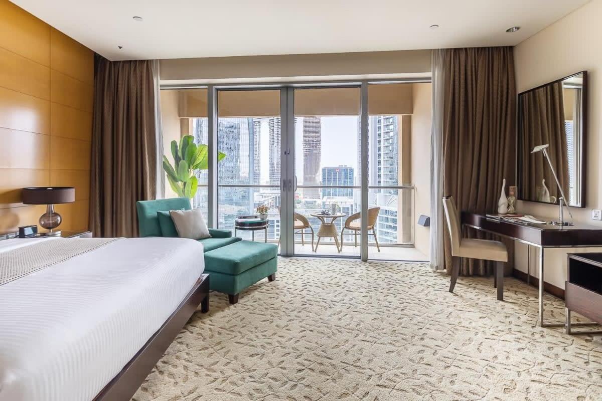 Frank Porter - Emaar Residences Fashion Avenue