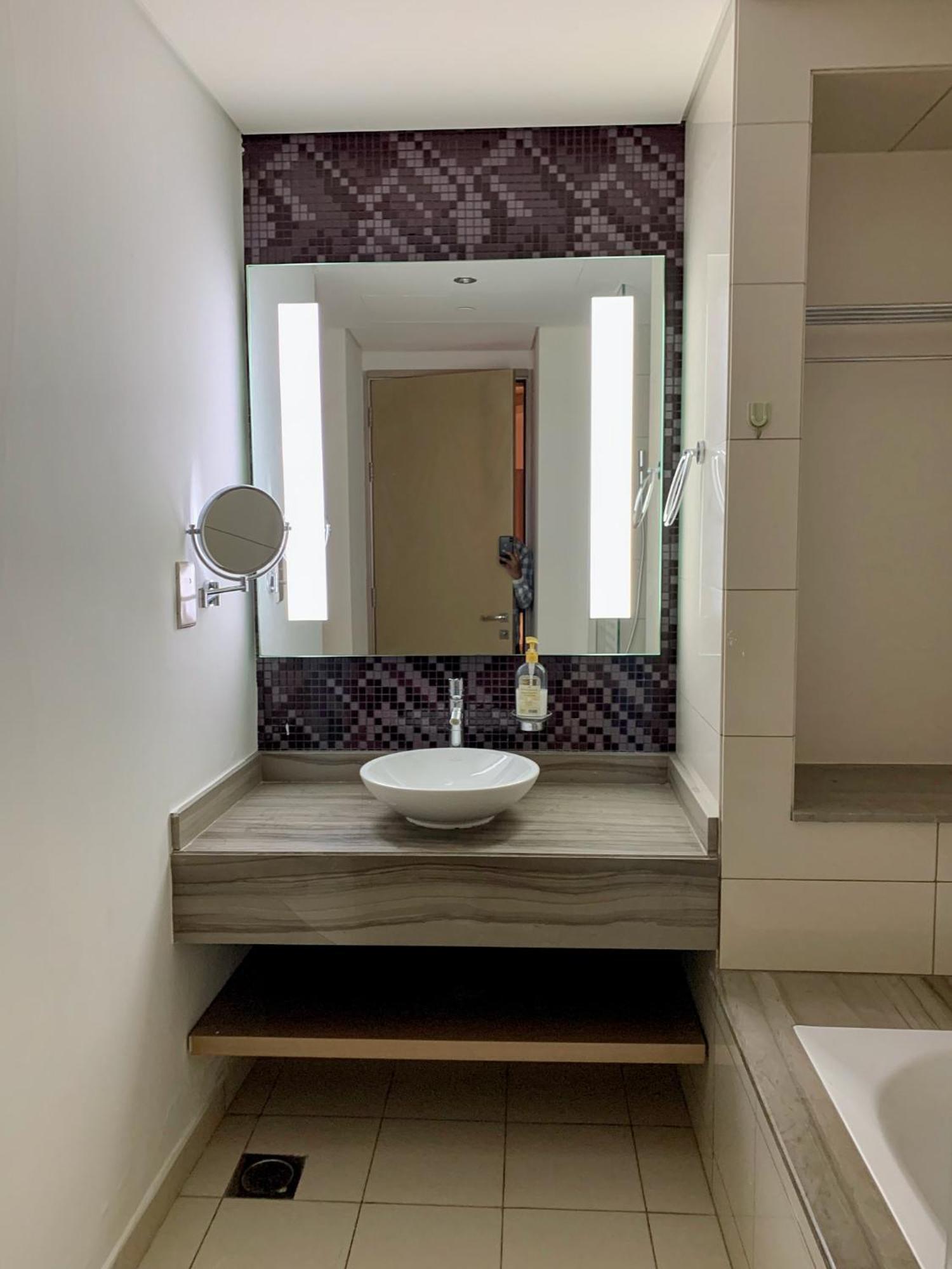 Apartment Luxurious In Paramount Dubai
