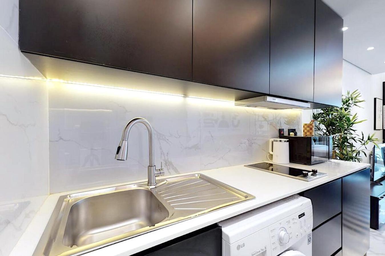 Apartment Offer! Earthy & Sharp - With View - Jlt Dubai