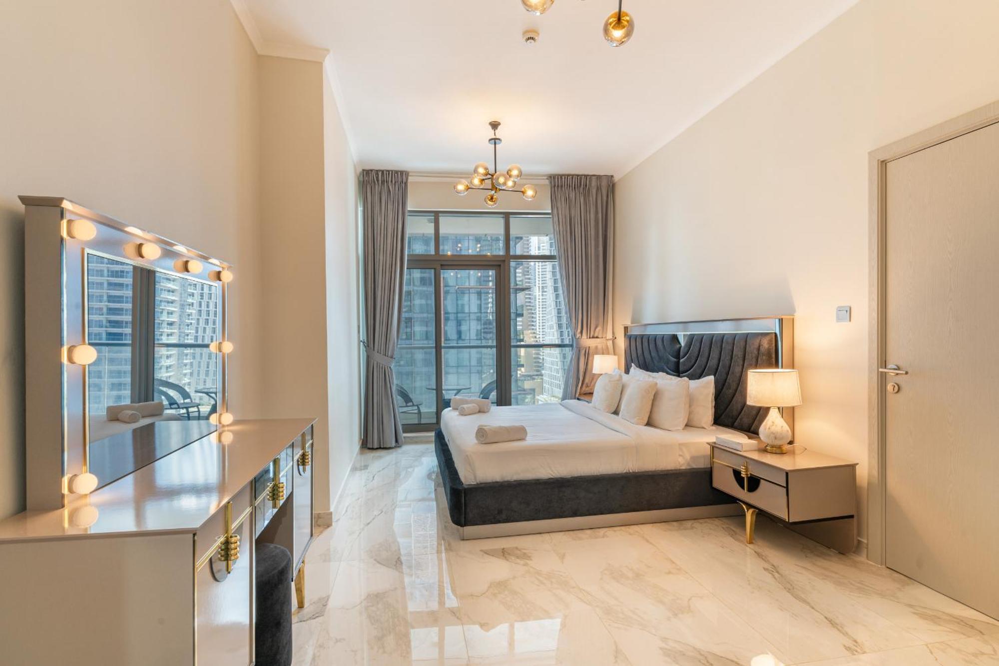 Spacious 1br In The Iconic Torch Tower, Marina - Allsopp&allsopp * Dubai