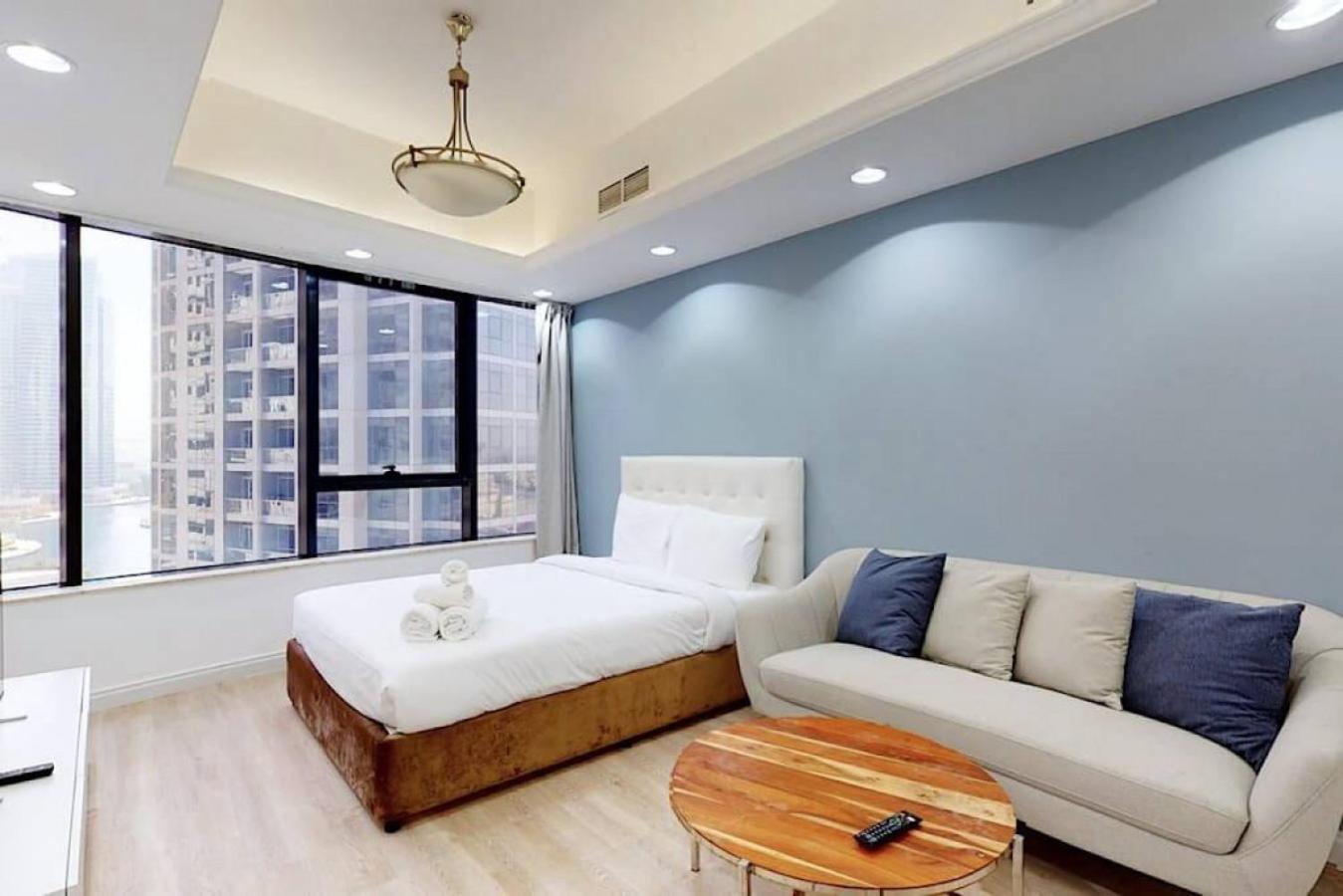 Apartment Offer! Spacious And Serene - - Jlt *