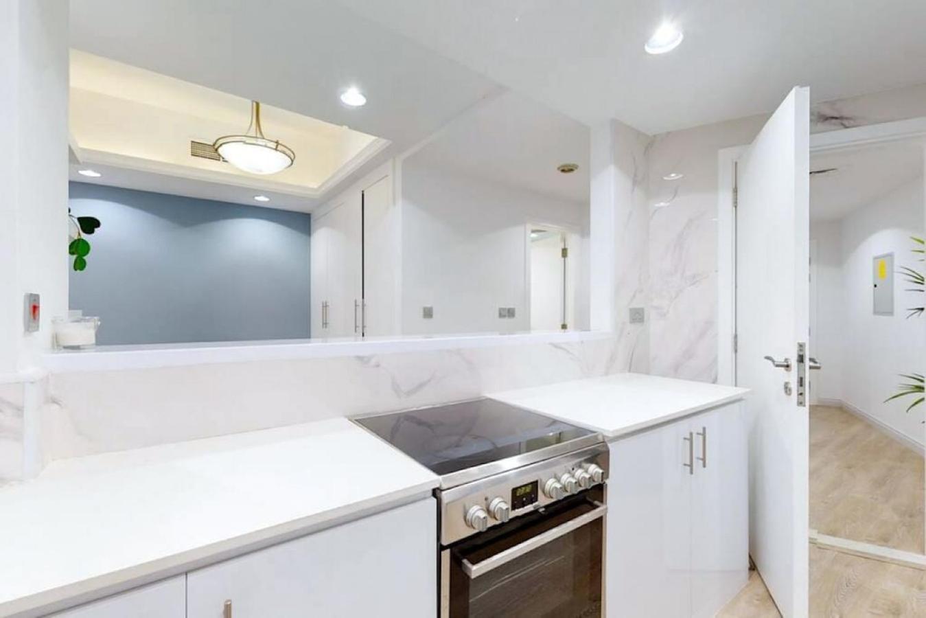 Offer! Spacious And Serene - - Jlt Dubai