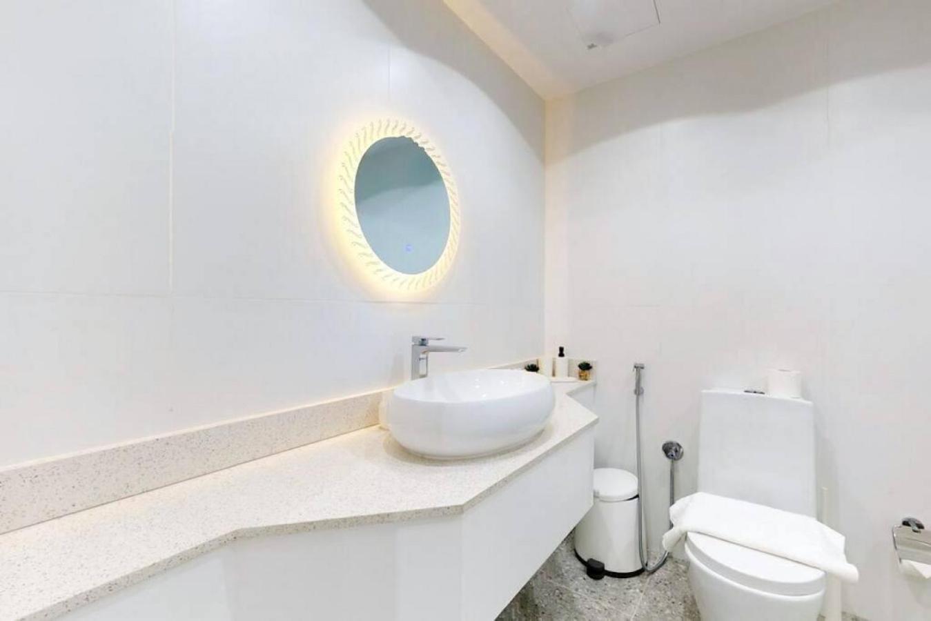 Offer! Spacious And Serene - - Jlt Apartment