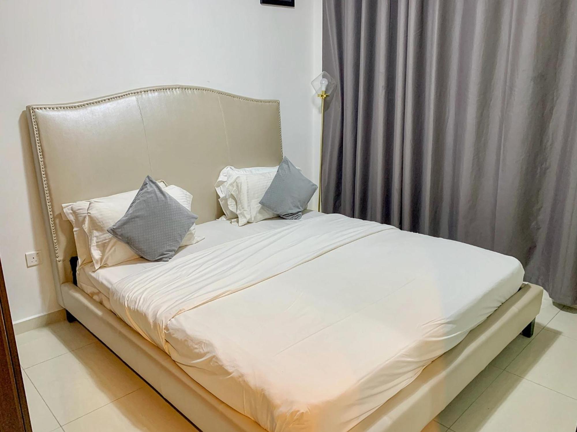 807 - Reva Residences, Downtown
