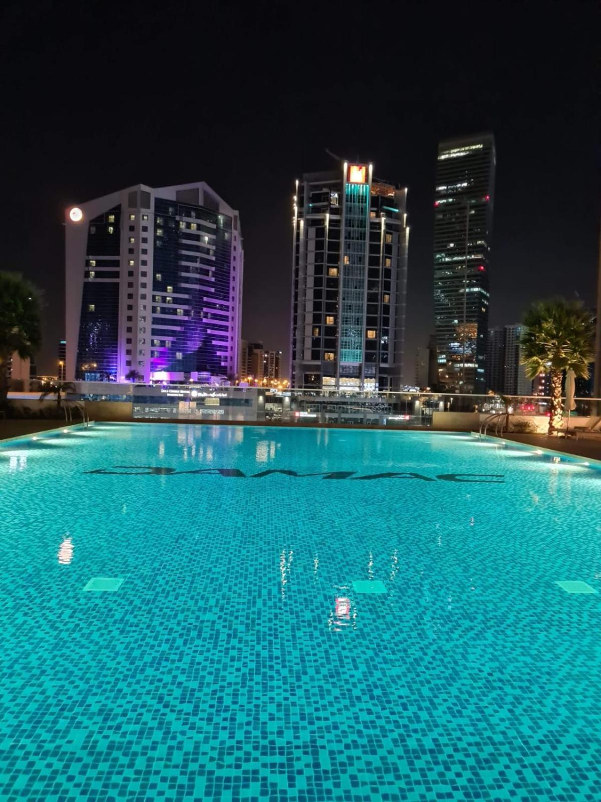 Apartment Modern Delux 1 Bed With Canal And Burj Khalifa View Dubai