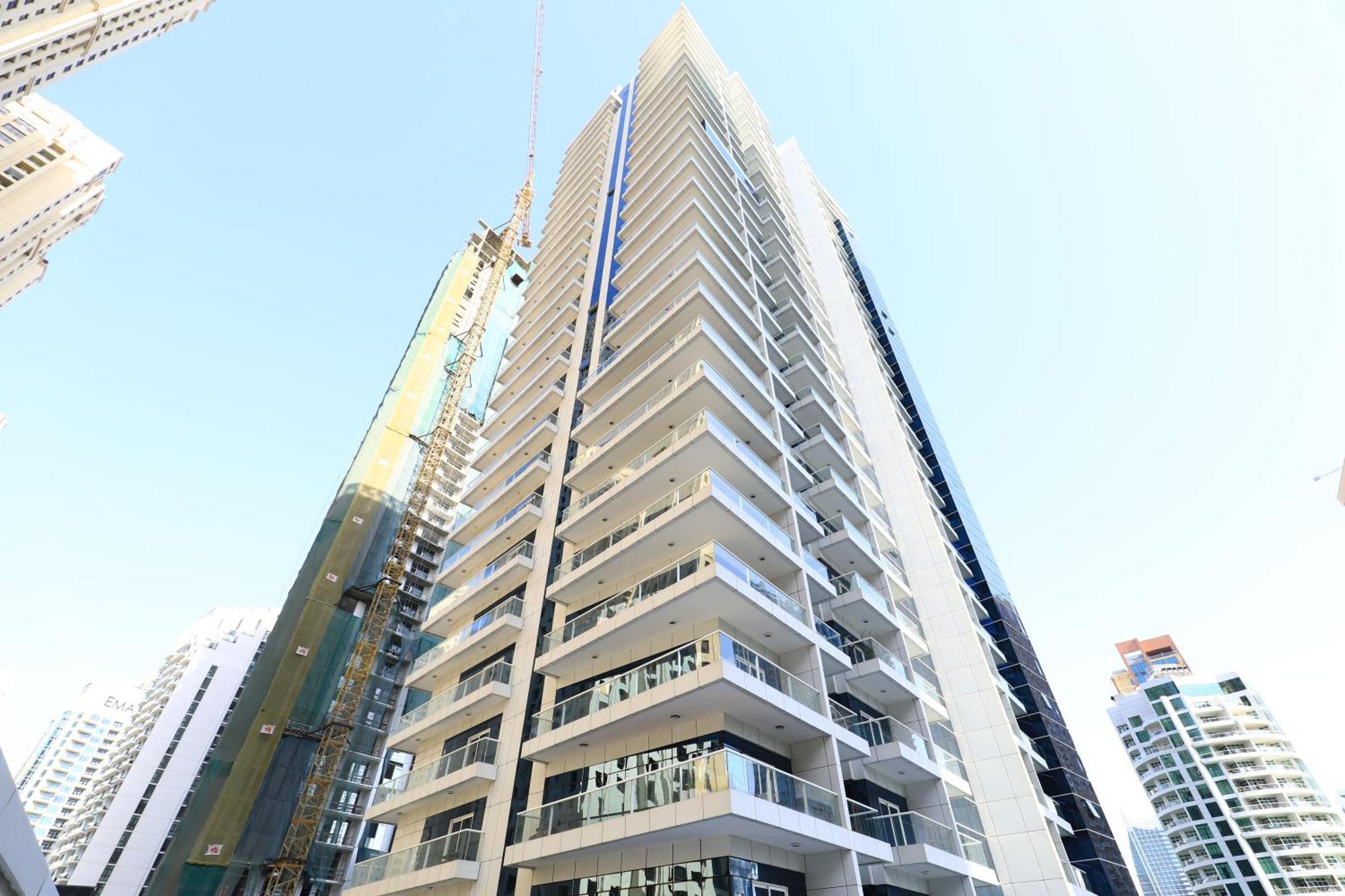 Elegant King Bed Brand New 1 Bhk Marina Bay Apartment *