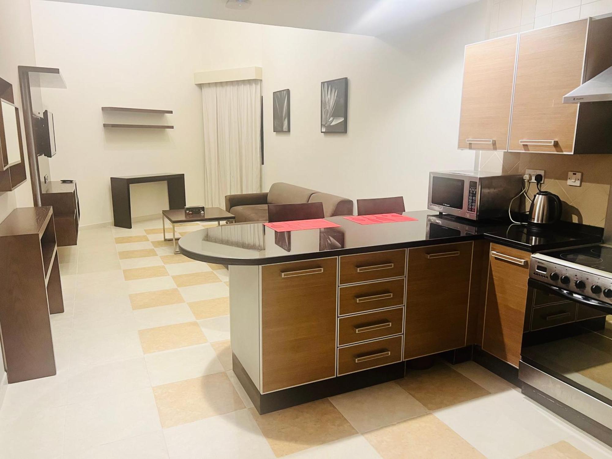 Alraef Luxury * Dubai
