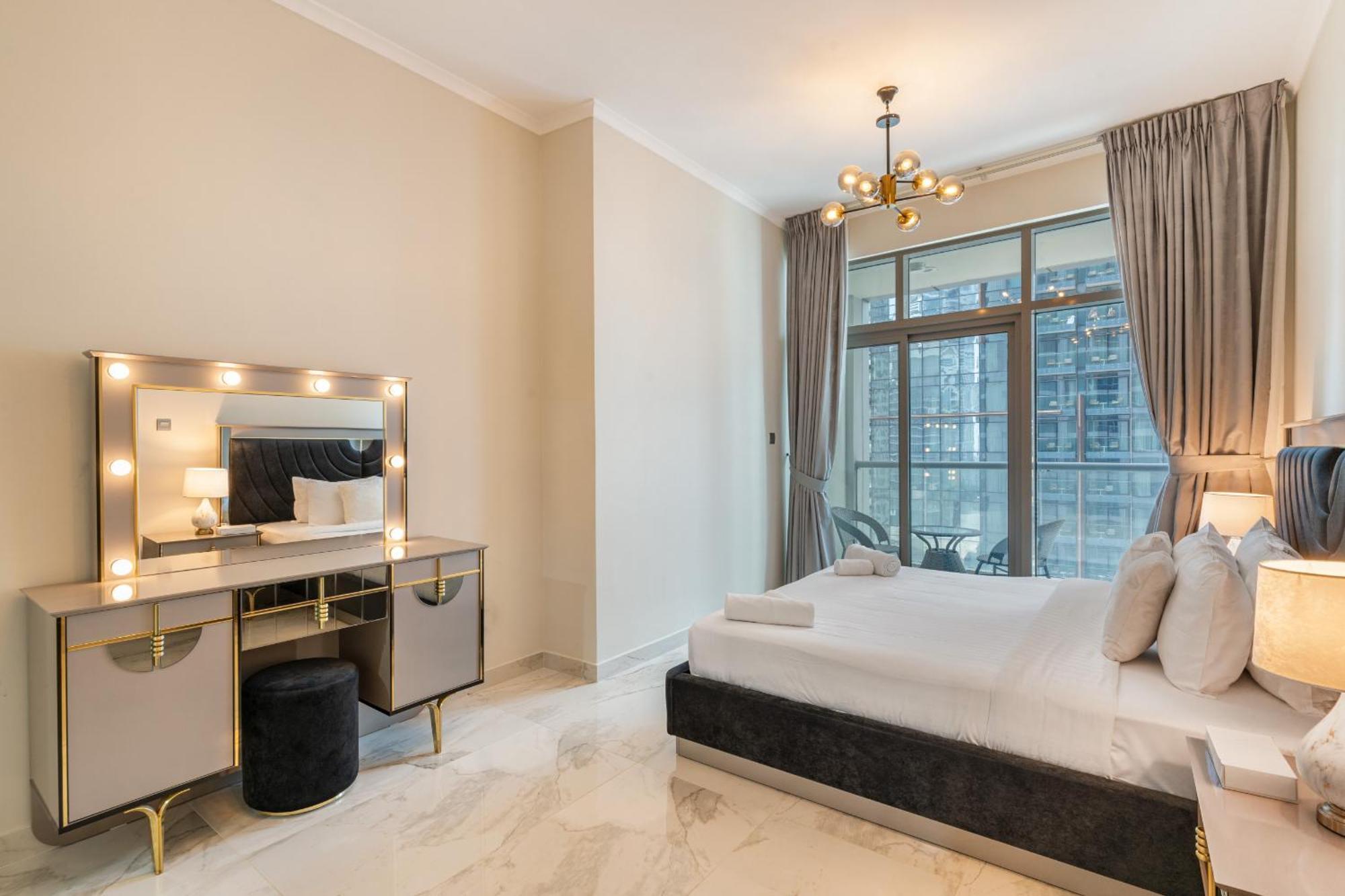 Apartment Spacious 1br In The Iconic Torch Tower, Marina - Allsopp&allsopp *