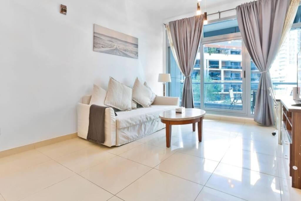 2bedroom/3bath, Daily Maid, 1 Min To Dmcc Metro Dubai