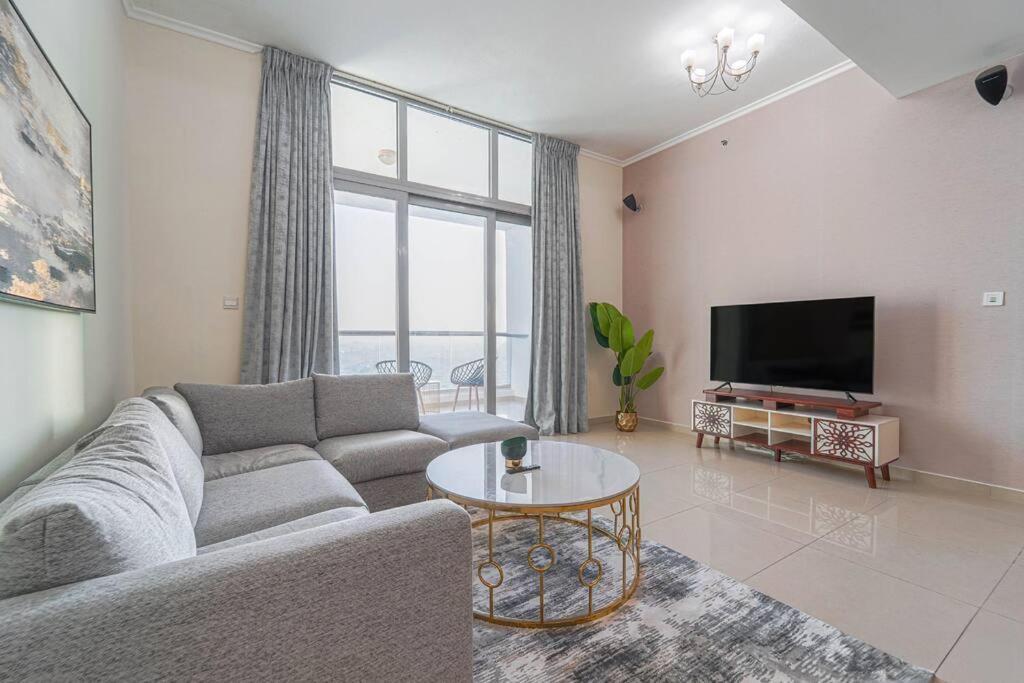 Huge 2 Bedroom With Arabian Sea View & Ain View