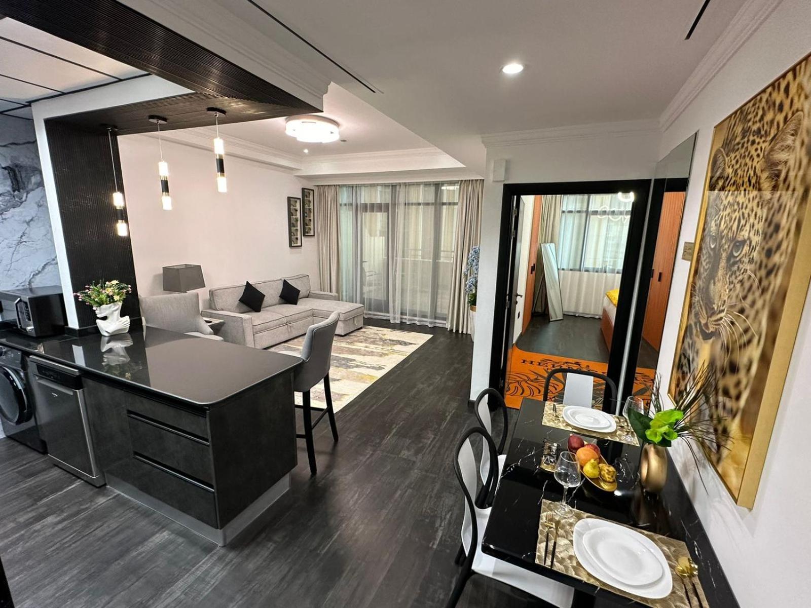 In The Luxury Marina Crown Tower Walk To Barasti Apartment