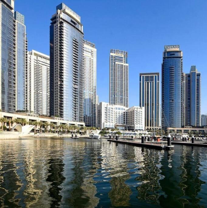 Stunning 1br At Harbour Views Creek Apartment Dubai