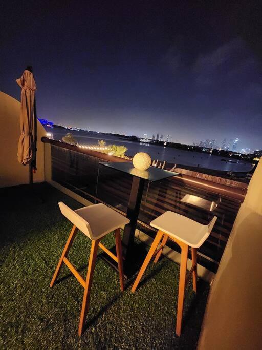 Sea Facing Large Beachfront Palm Jumeirah Dubai
