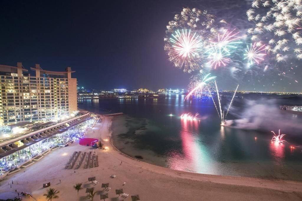 Sea Facing Large Beachfront Palm Jumeirah Dubai