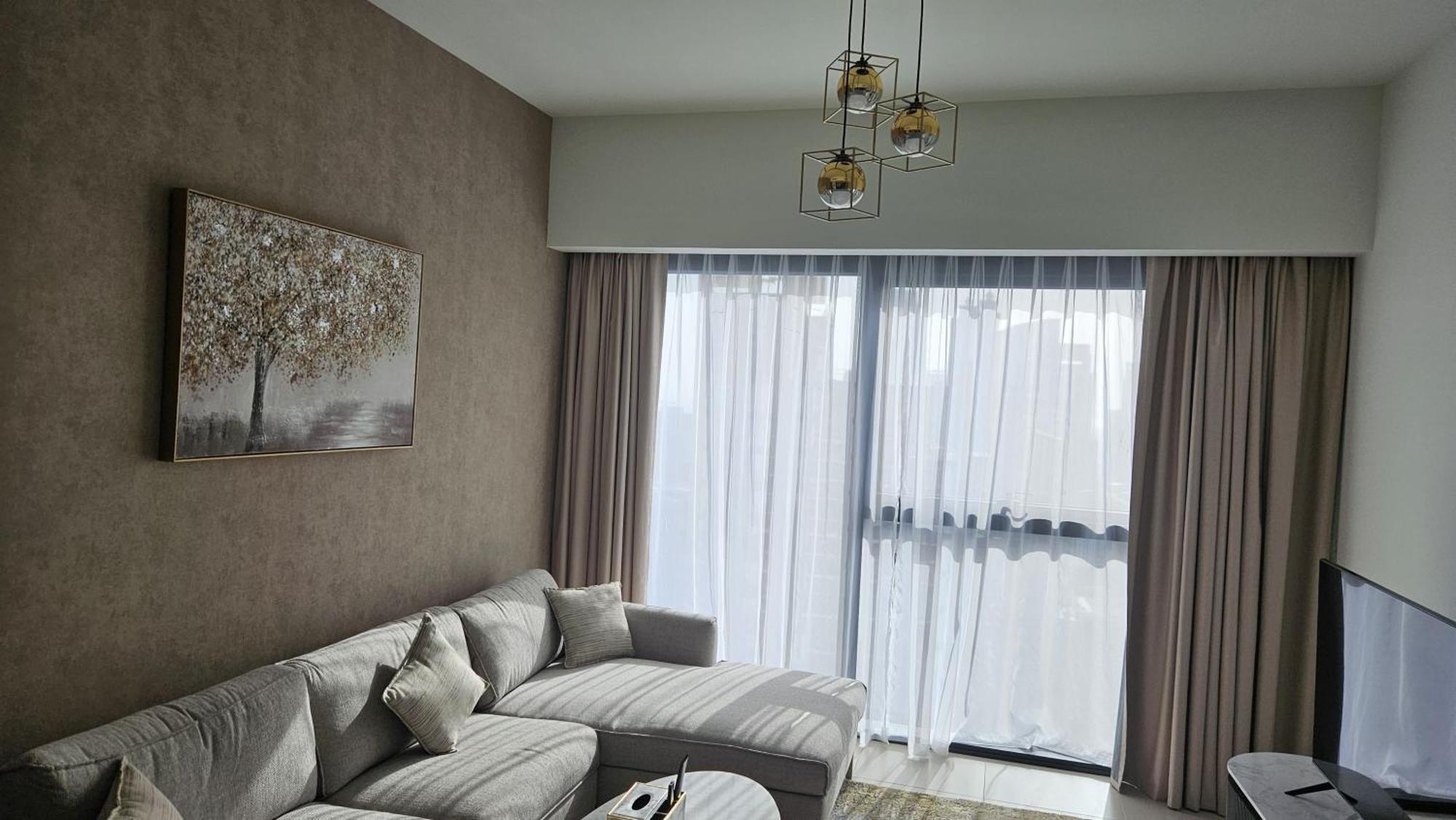 Apartment Mh- Act Tower - Downtown 1bhk-ref4606 Dubai