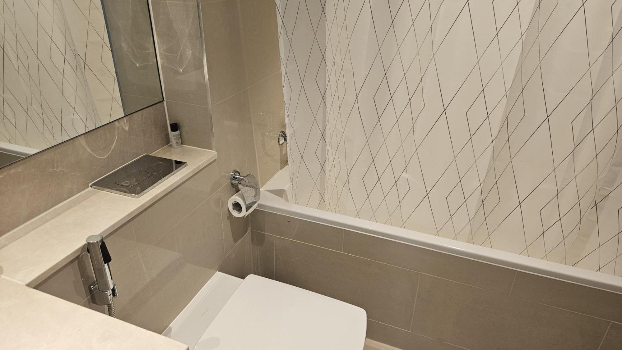 Apartment Mh- Act Tower - Downtown 1bhk-ref4606 Dubai