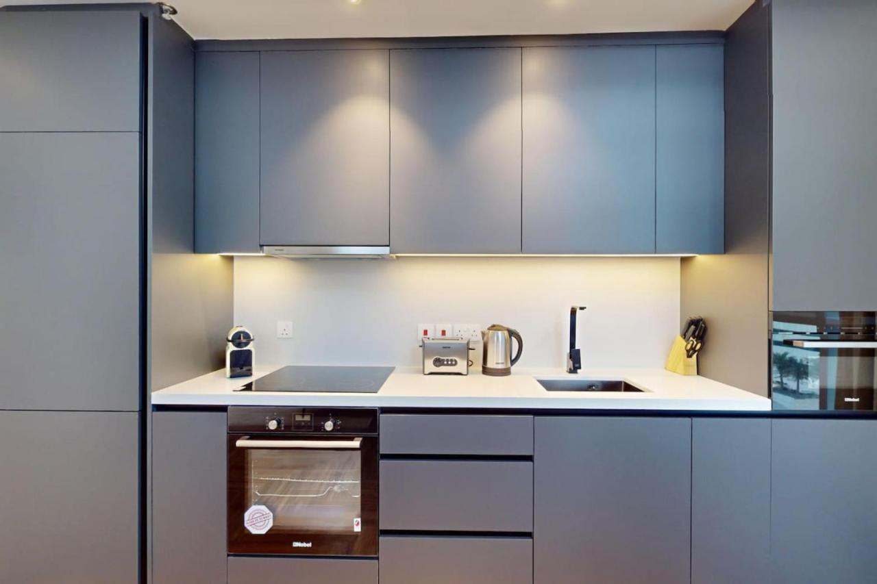 Apartment Torch Tower - Glamorous Two Bedroom Dubai