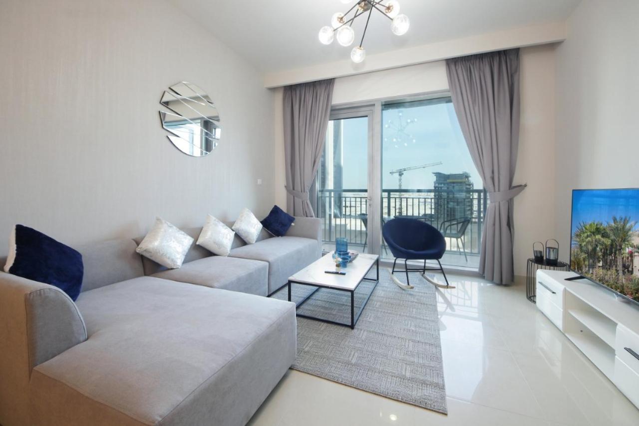 Elegant Waterfront 1bhk In Creek Harbour Apartment Dubai