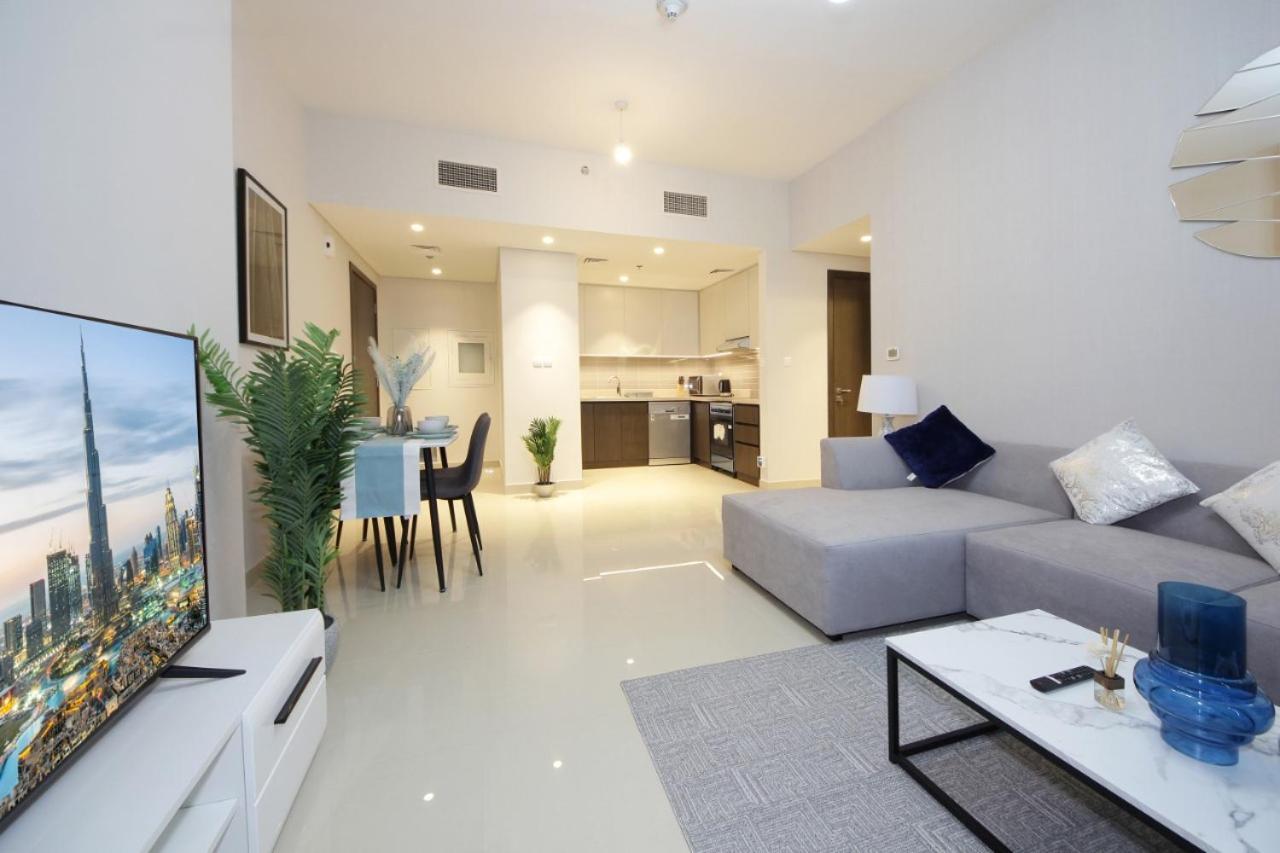 Elegant Waterfront 1bhk In Creek Harbour Apartment Dubai