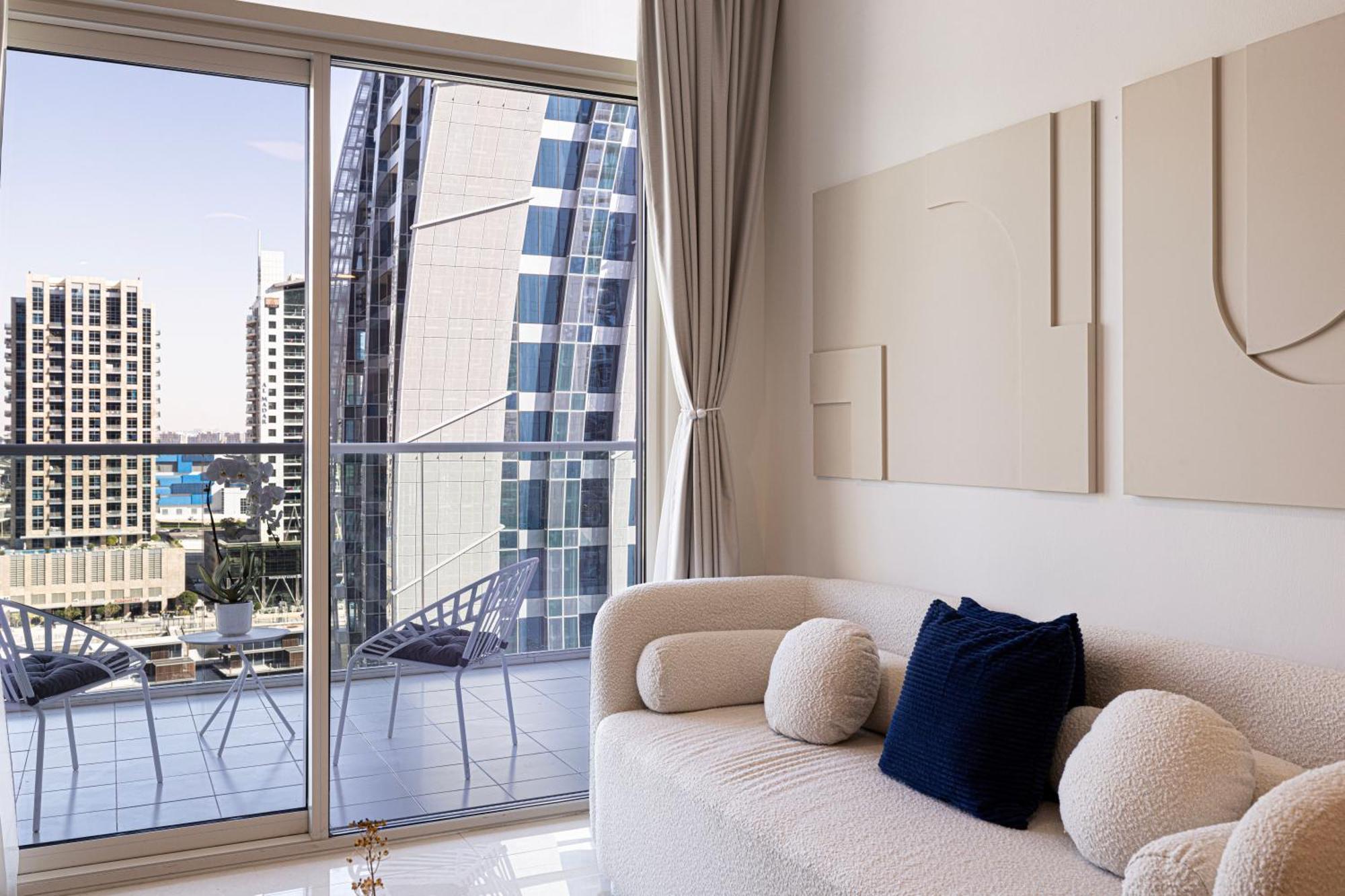 New Designed 2-br Downtown *