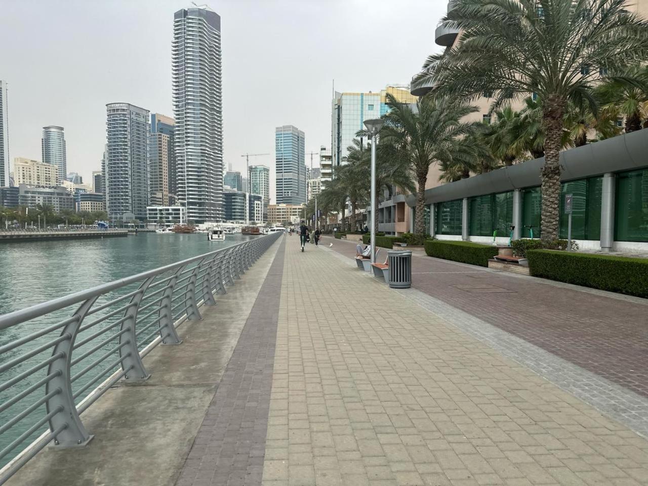 Success Luxury - 5 Min Away Marina Corniche - Free Housekeeping Provided Everyday-24-7 Staff Available For Services Dubai