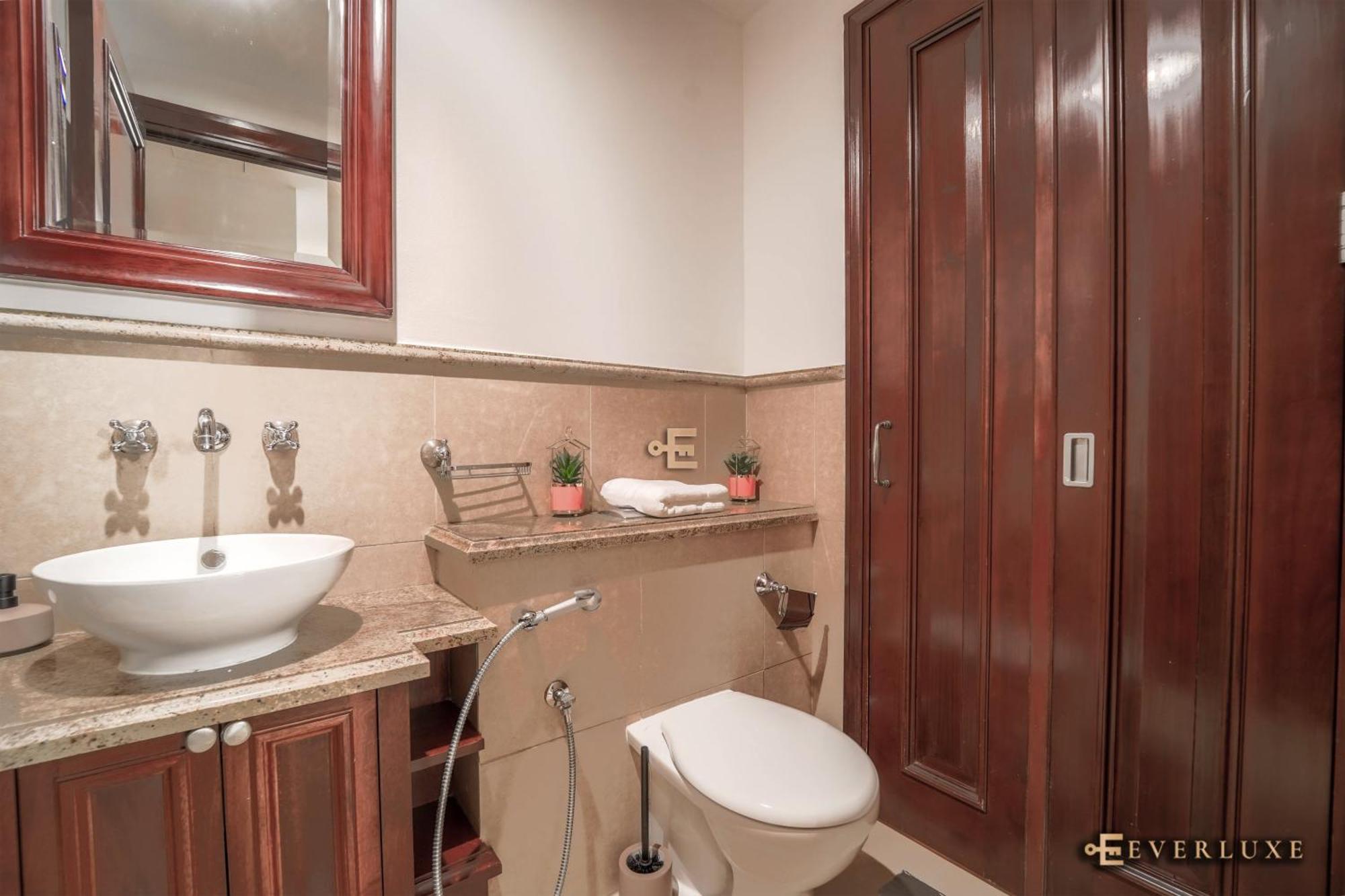 Beautiful 1 Bedroom In Oldtown