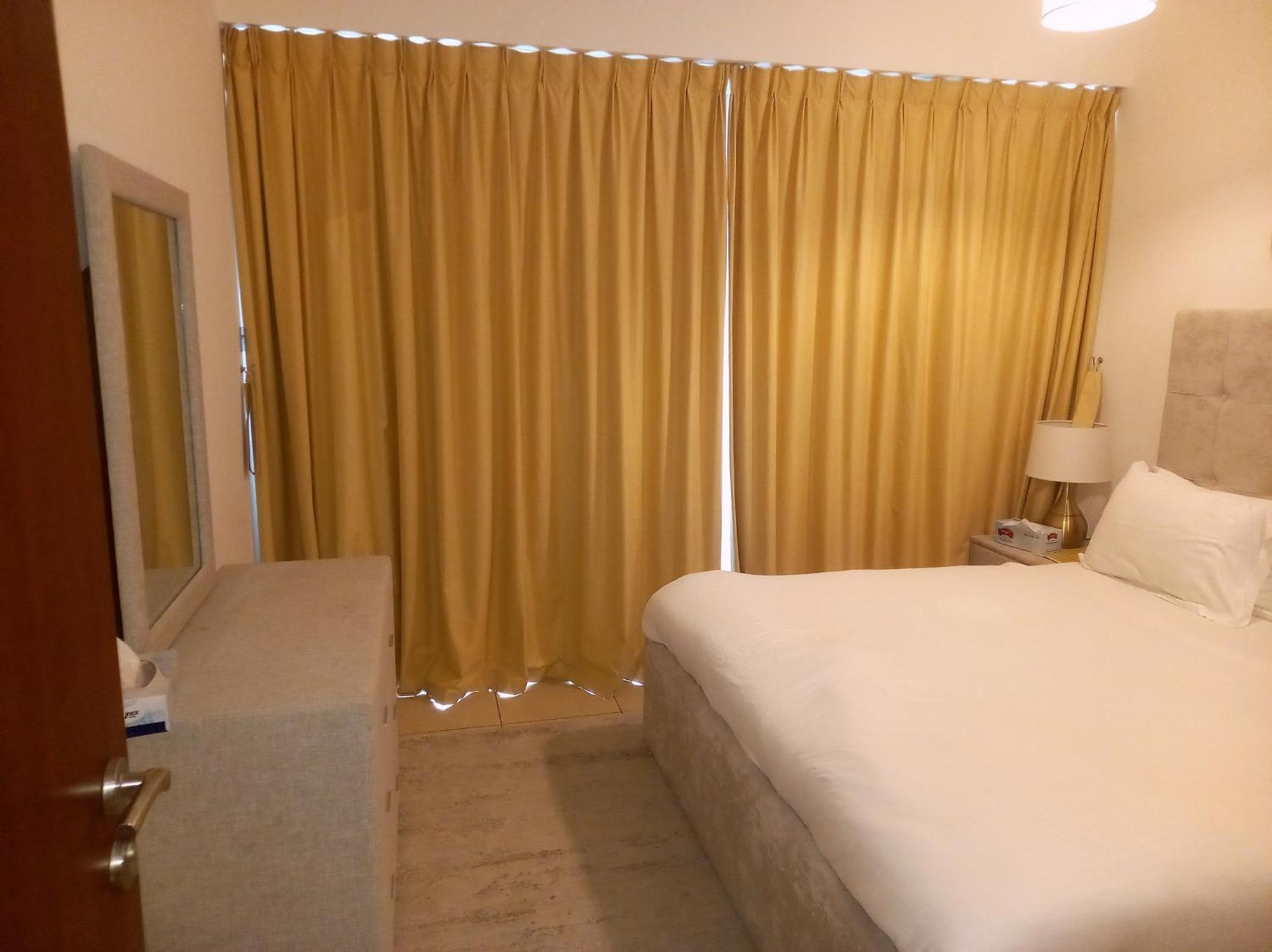 Apartment Stunning 1 Bedroom In Down Town *