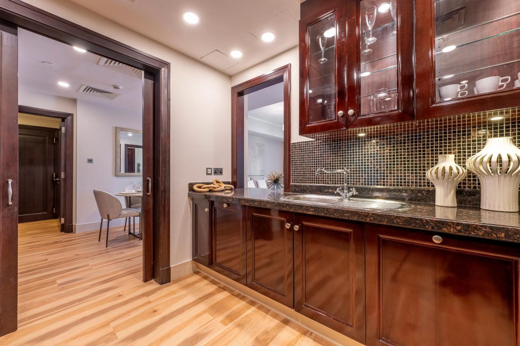 Ultra Luxury Downtown - Full Burj Khalifa View - 5 Min Walk To Mall! *