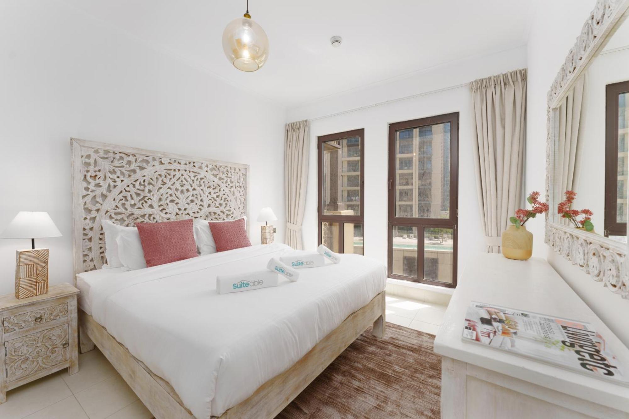 Apartment Living Chic 1 Bedroom *