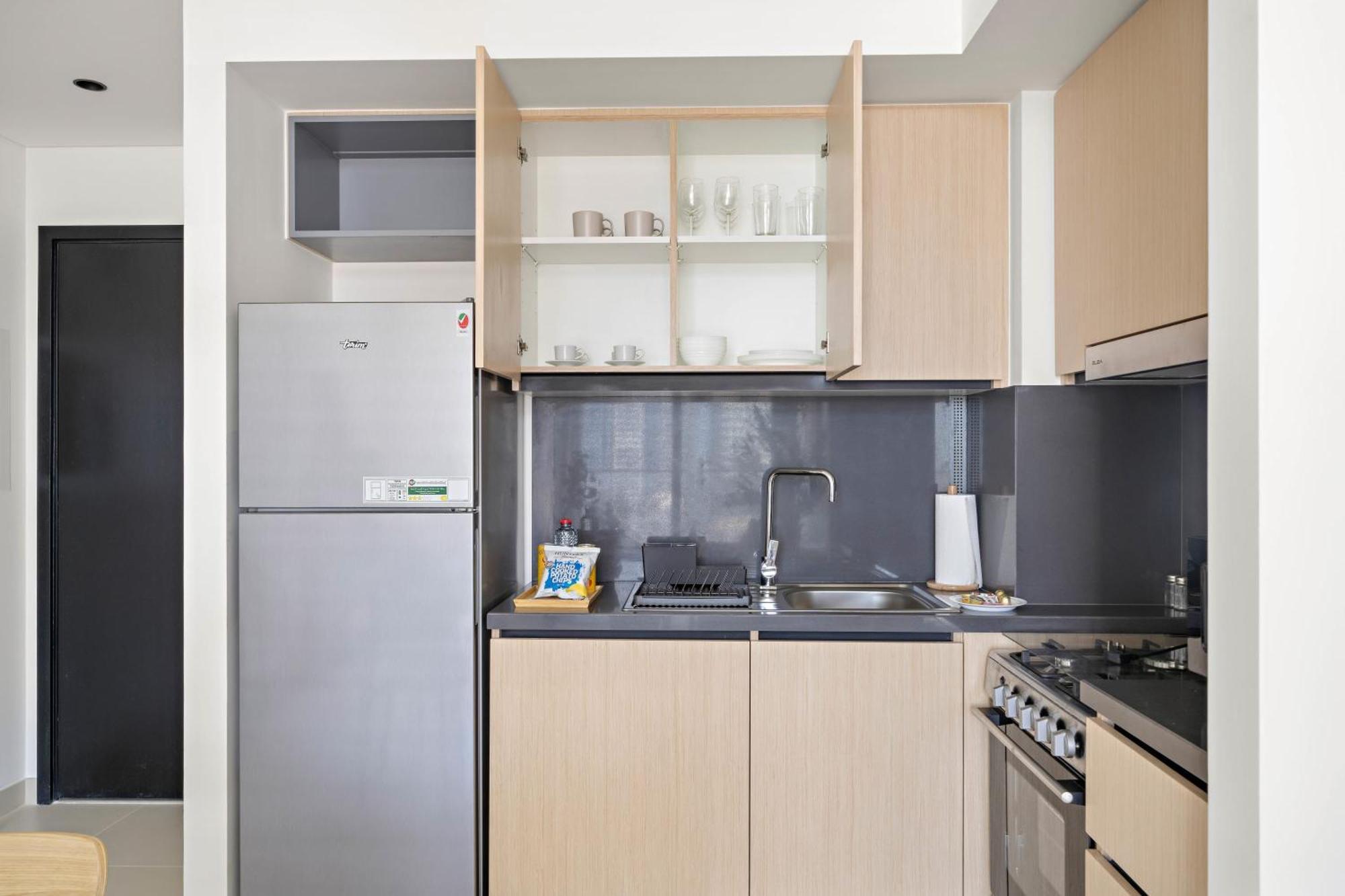 Apartment Silkhaus Comfy 1br By Burj Khalifa With Balcony Dubai